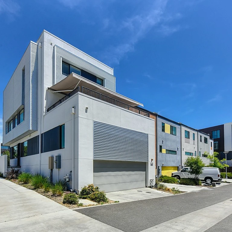 Exploring the Unique Allure of La Jolla Alta