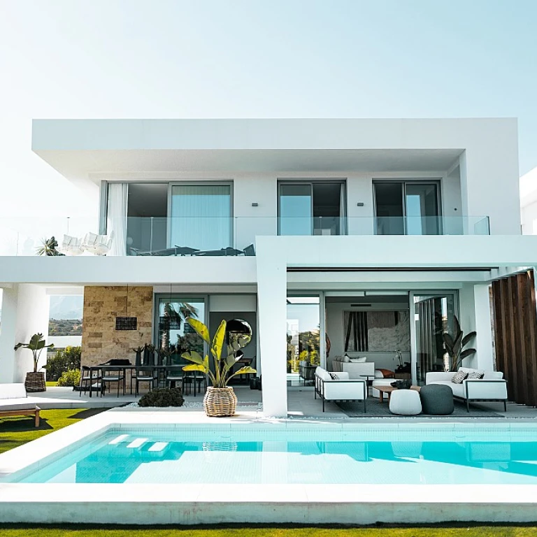 Exploring the Allure of Kentucky's Luxury Residences