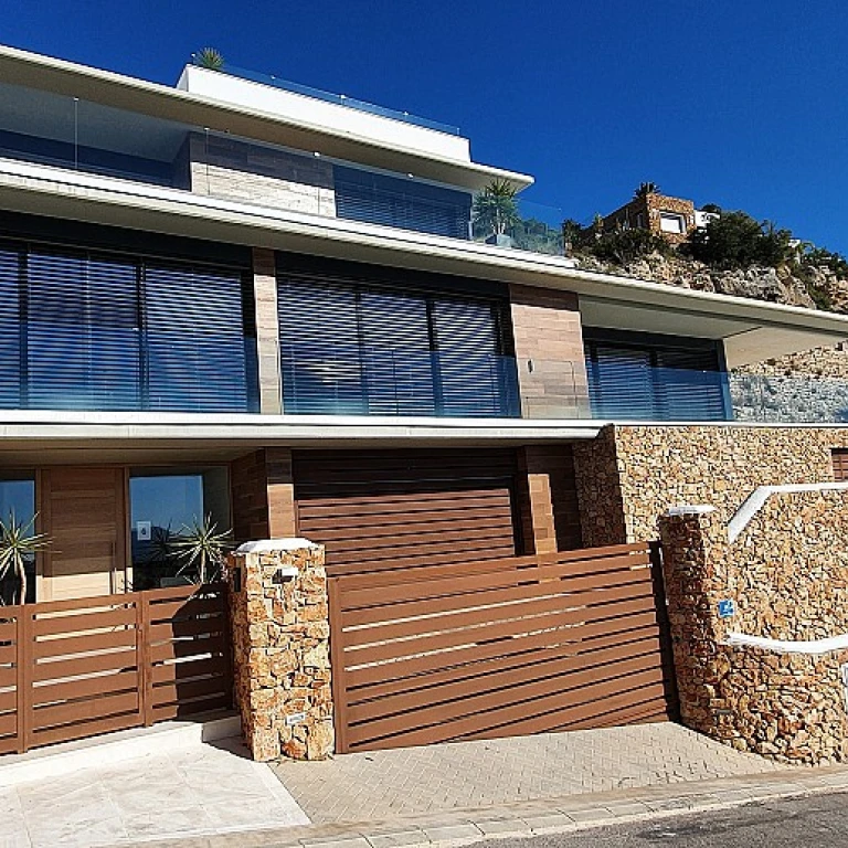 The Allure of Nichols Canyon: A Hidden Gem in Exclusive Estates